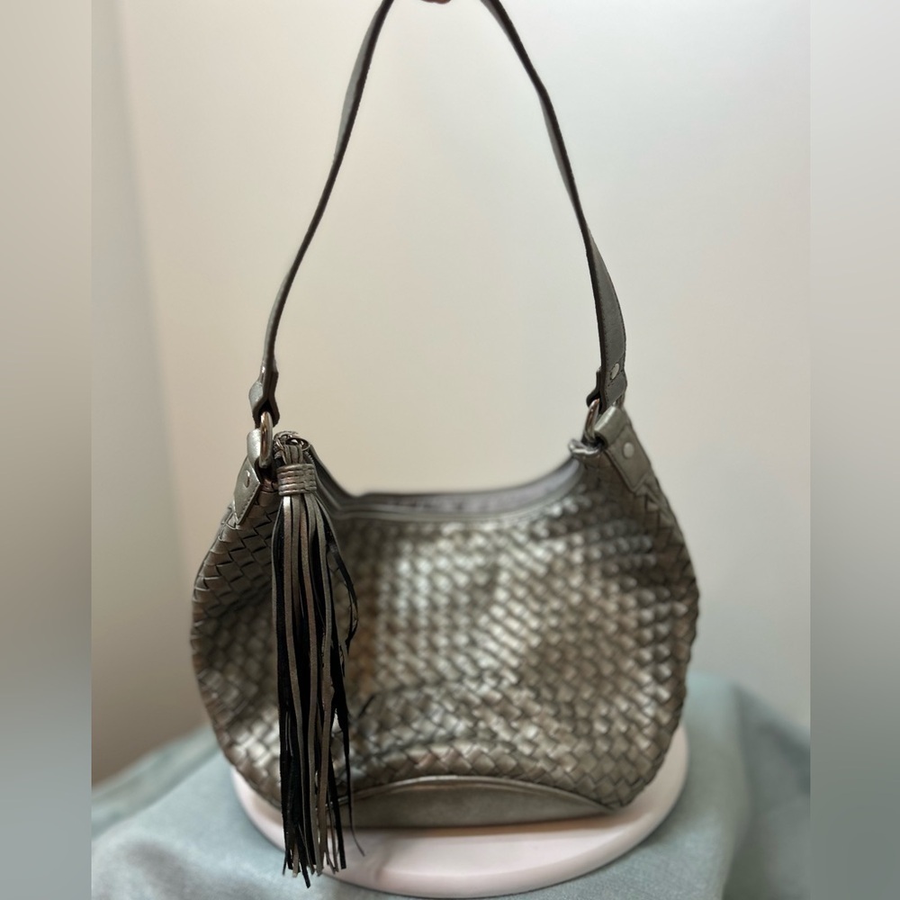 Relic Metallic Faux Leather Hand Woven Hobo Purse - Picture 9 of 13